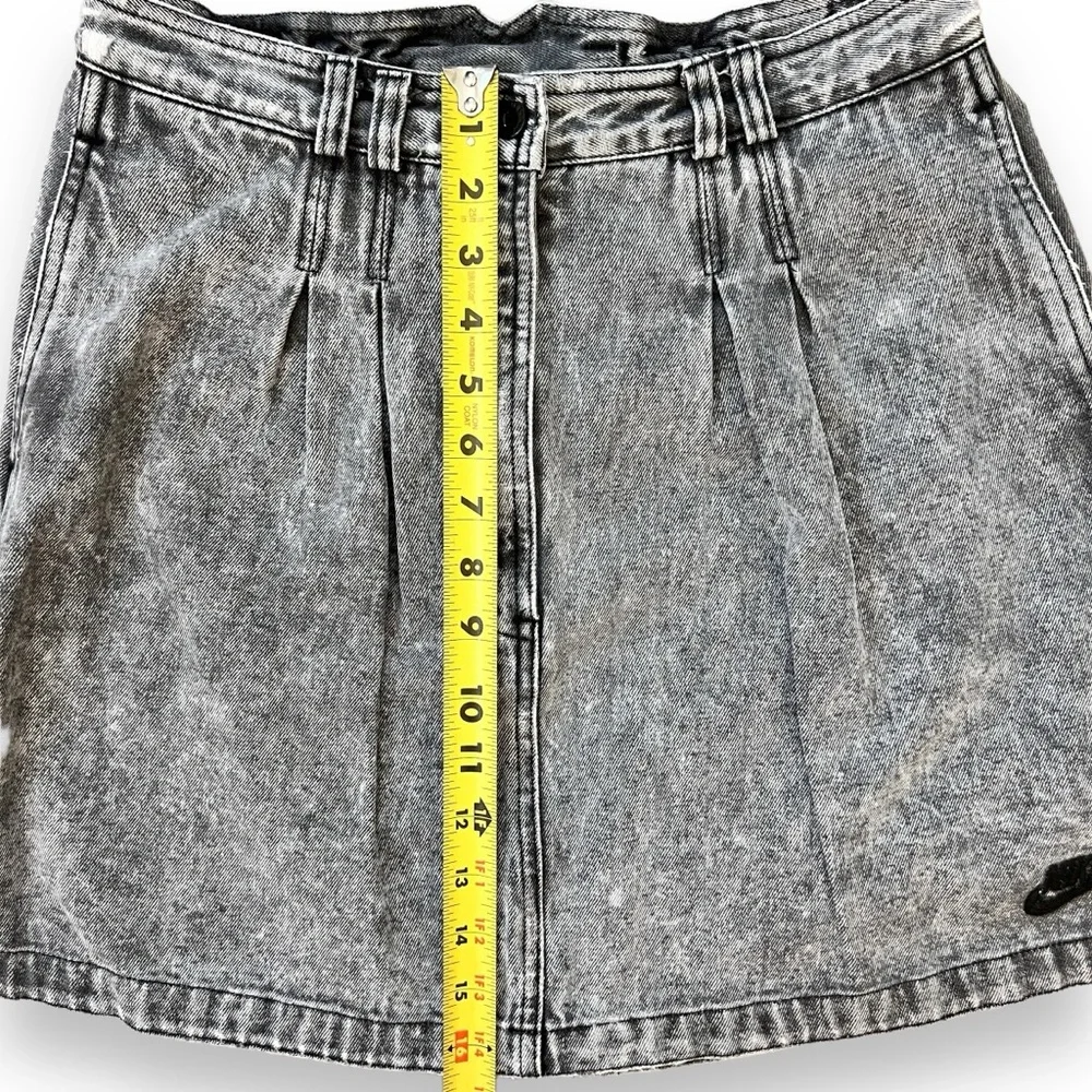 Vintage 80s NIKE Challenge Court Jean Skirt Black Acid-Wash with Pockets